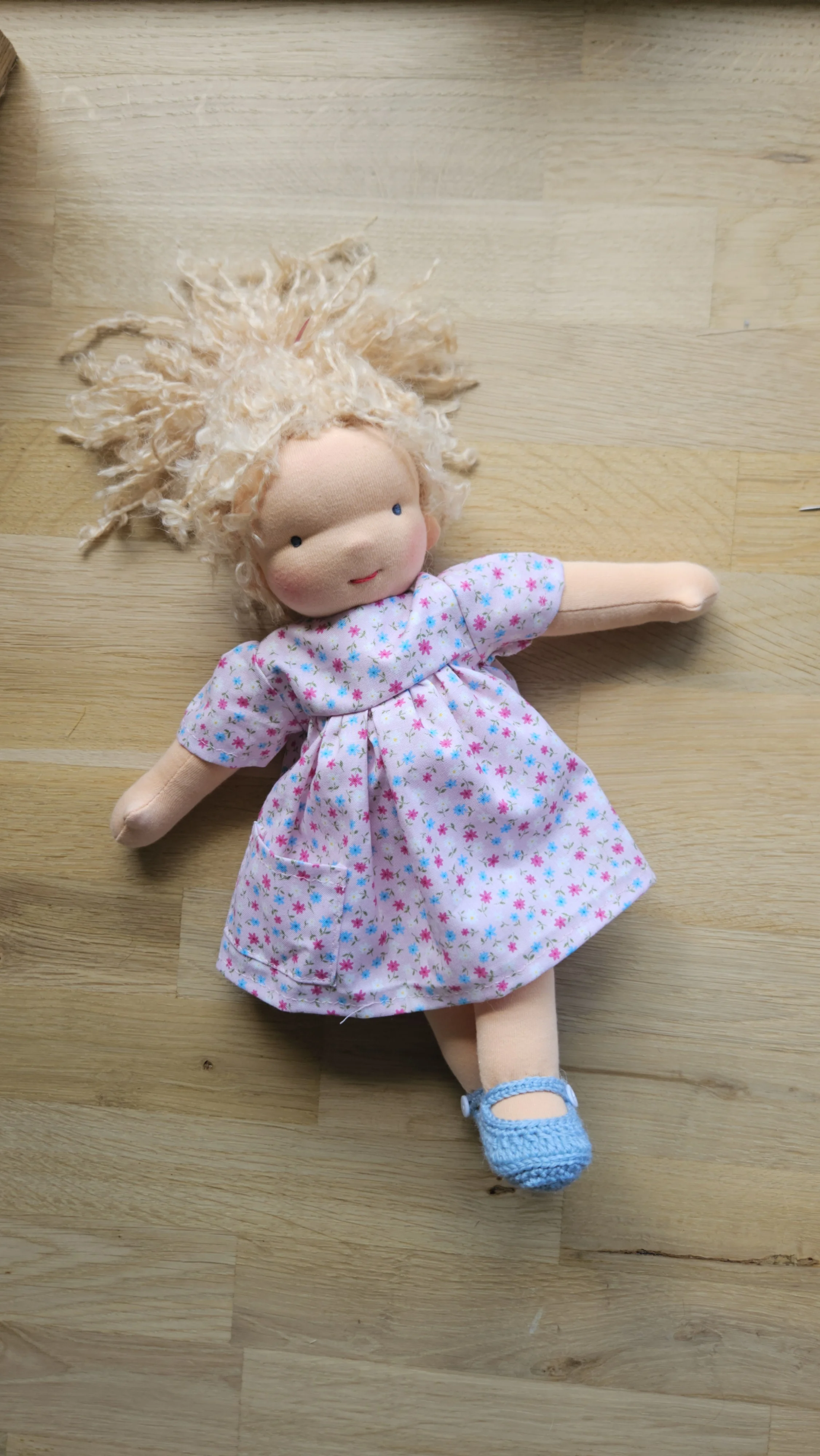 Poppen meisje lief en eigenwijs - 20260918 115249 1 - pop/meisje/lief