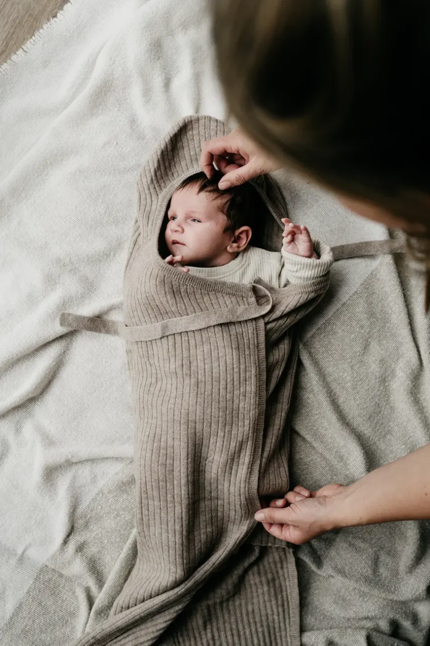 Newborn Wolletjes Pakket - Newborn wolletjes pakket cocon knopen stap2 - PAK/NEWBORN/BEIG