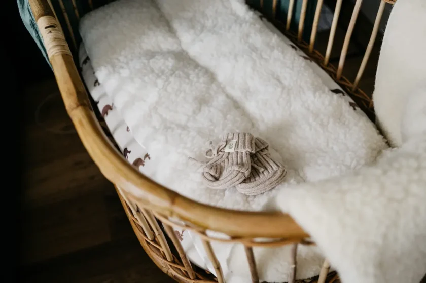 Newborn Wolletjes Pakket - Newborn wolletjes pakket merino wiegdeken onderdeken slofjes - PAK/NEWBORN/BEIG