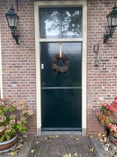 Krans 16 - Middel - Wollen krans rond 16 middel deur - Krans 16 - Middel